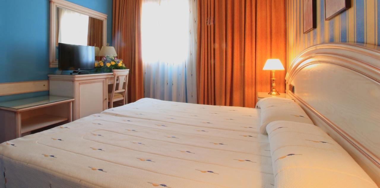 Hotel Conde Ansurez By Almia Hoteles Valladolid Dış mekan fotoğraf