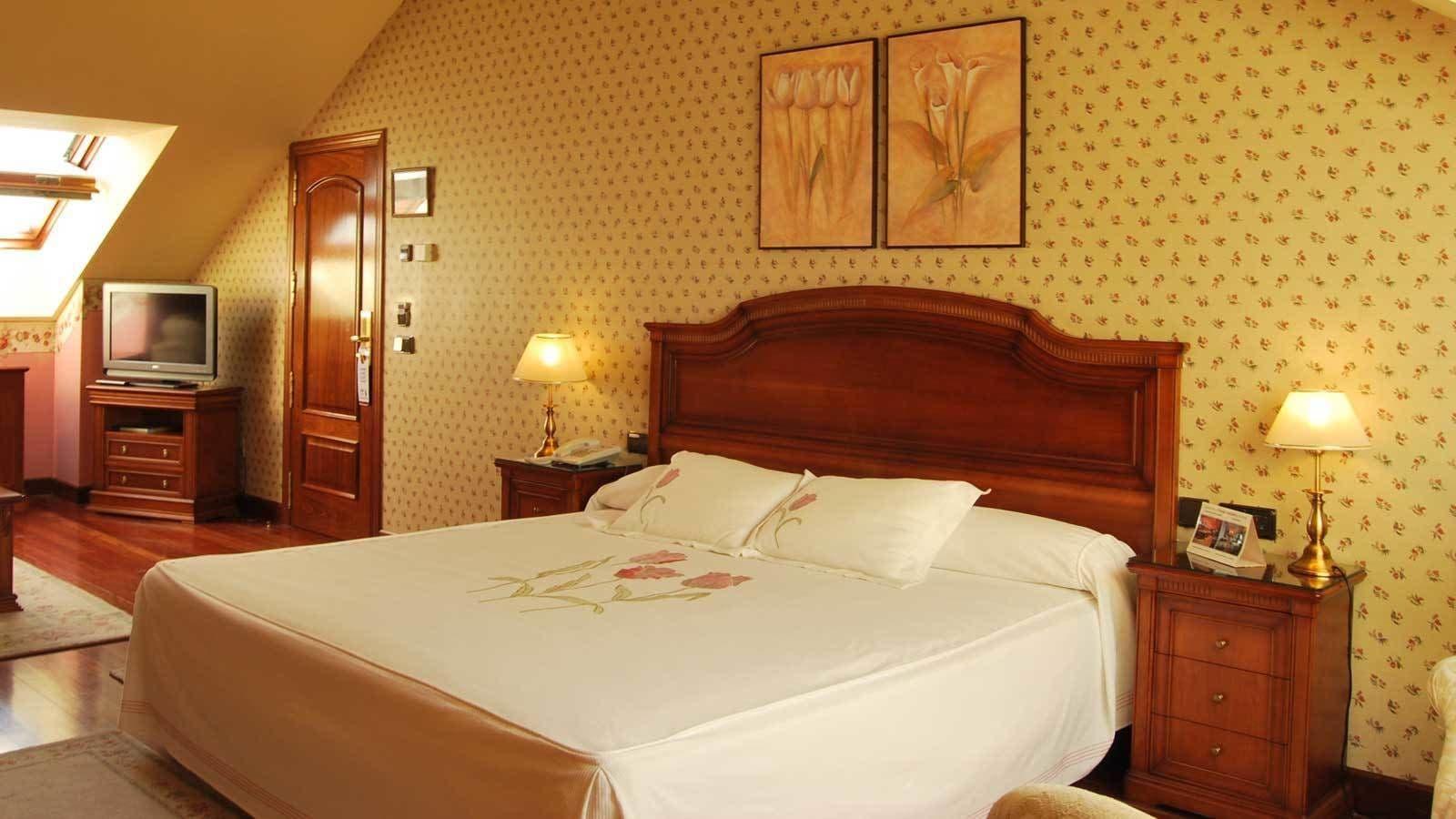 Hotel Conde Ansurez By Almia Hoteles Valladolid Dış mekan fotoğraf